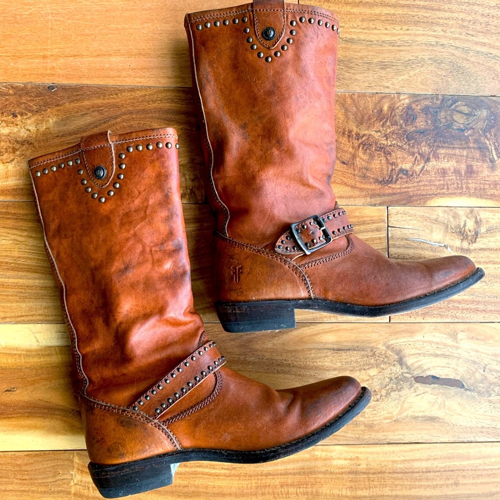 Frye Studded Cowboy Boots Sz 6.5